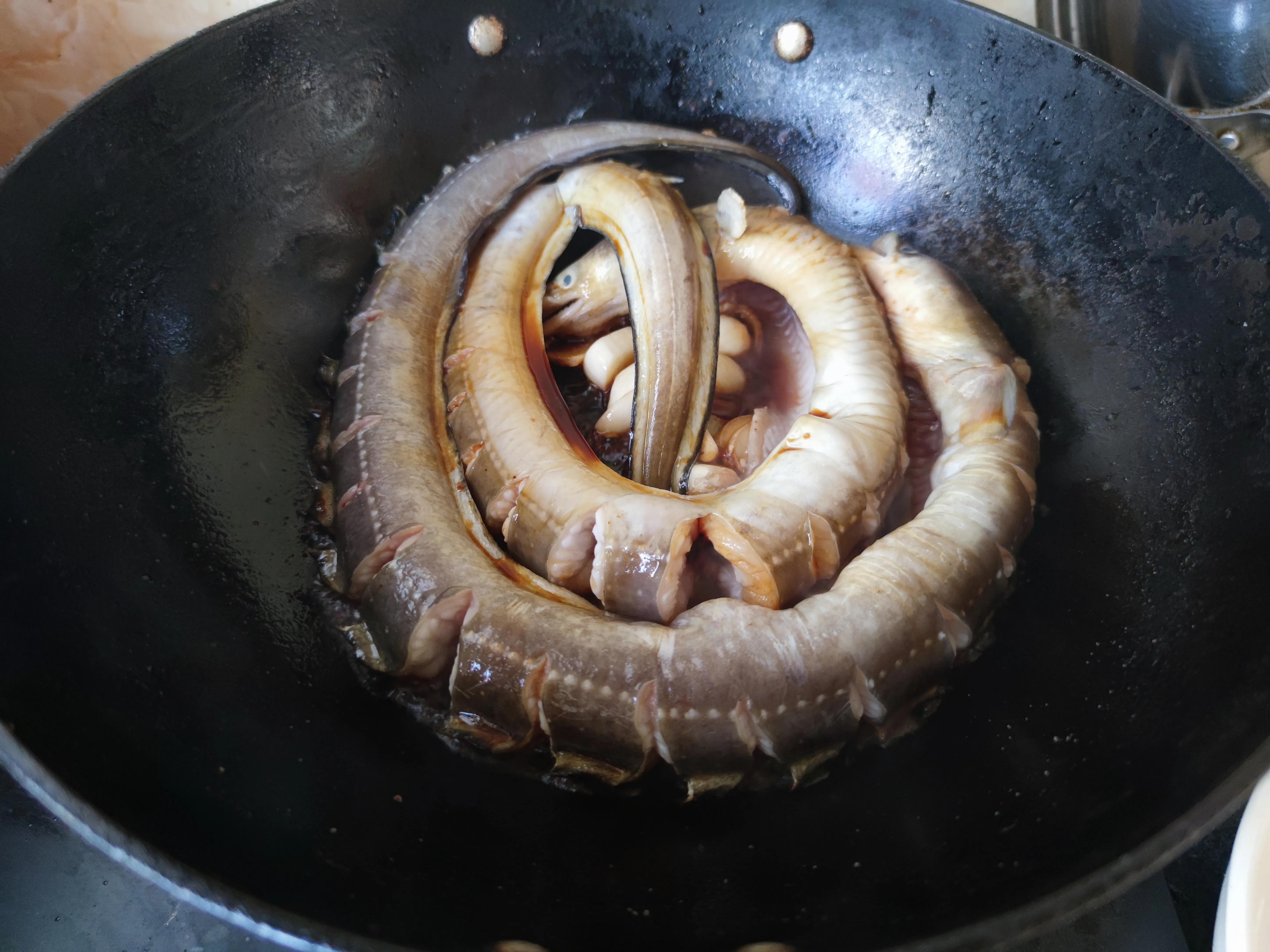 国庆家宴，建议大家：少吃大闸蟹，多吃4种海鲜，无养殖不掺假