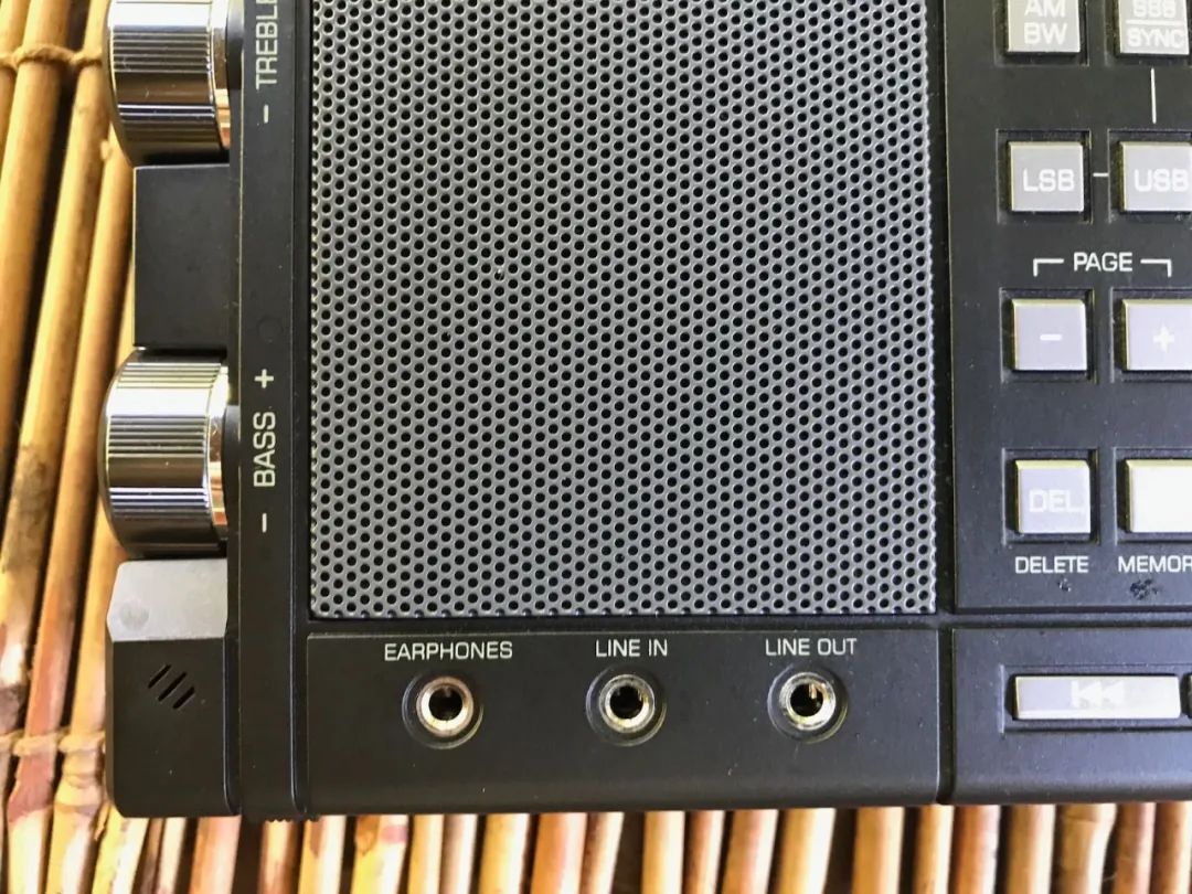 德生收音机短波最好的一款,德生收音机最耐用的型号