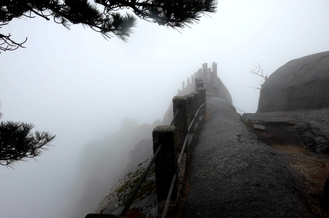 黄山慈光阁到玉屏楼步行多久,爬黄山从慈光阁开始的攻略