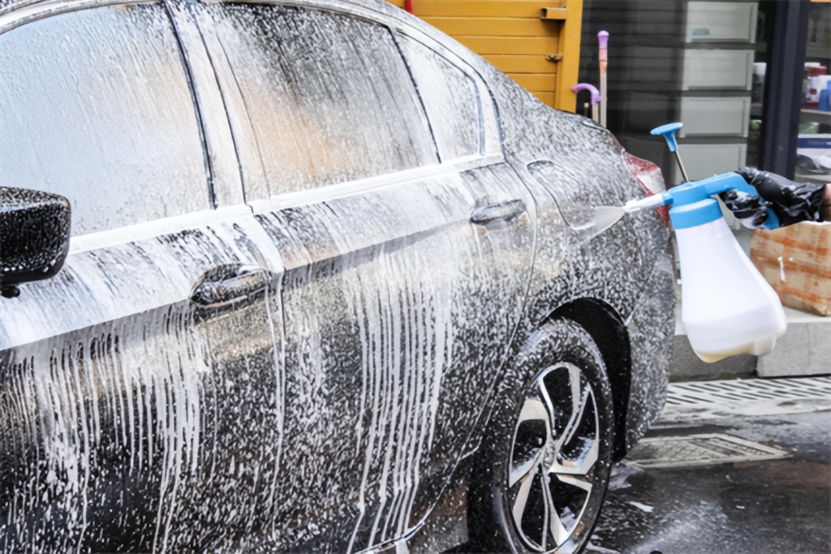 加盟洗车人家汽车美容店怎么样,如何做好洗车美容店