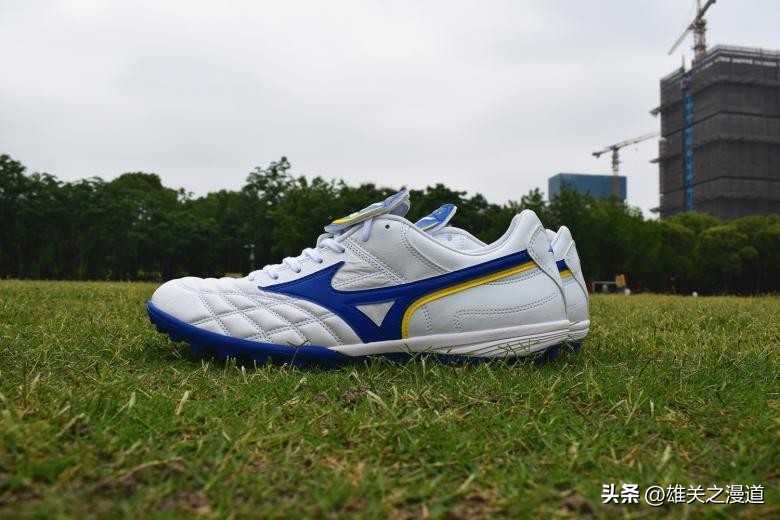 2022世界杯出场的美津浓足球鞋,2022世界杯美津浓