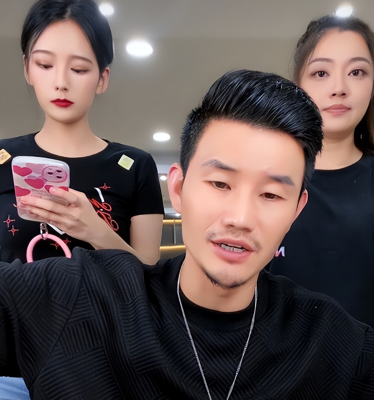 嘎子谢孟伟连麦被骂完整,嘎子谢孟伟被怼合集