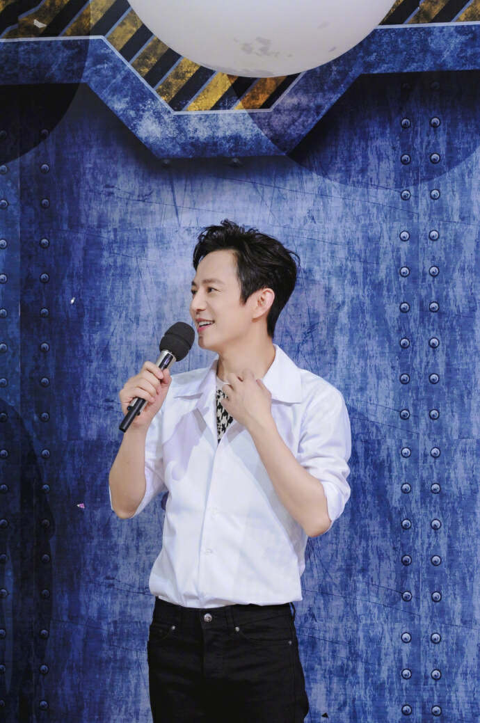 何炅被曝和保姆产生纠纷后续,何炅被曝拖欠保姆工资反转