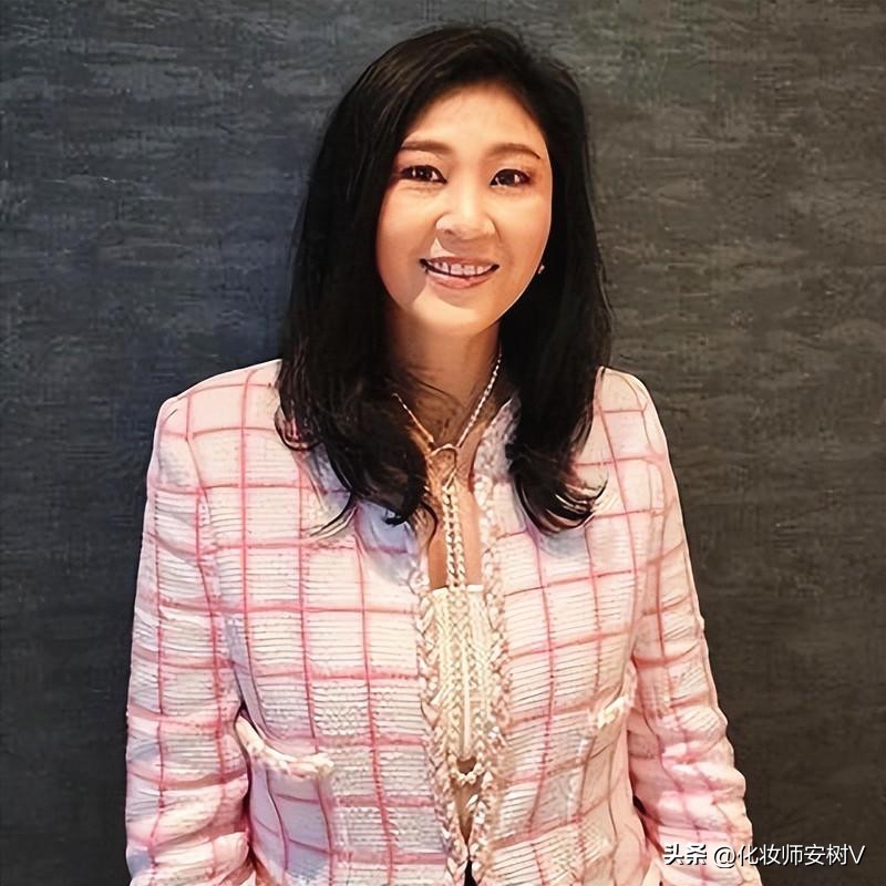 50岁英拉近照曝光,52岁英拉最近照片