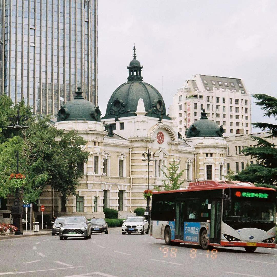 如何增强店铺吸引力和产品销量,怎么才能提升服装店的人气和销售