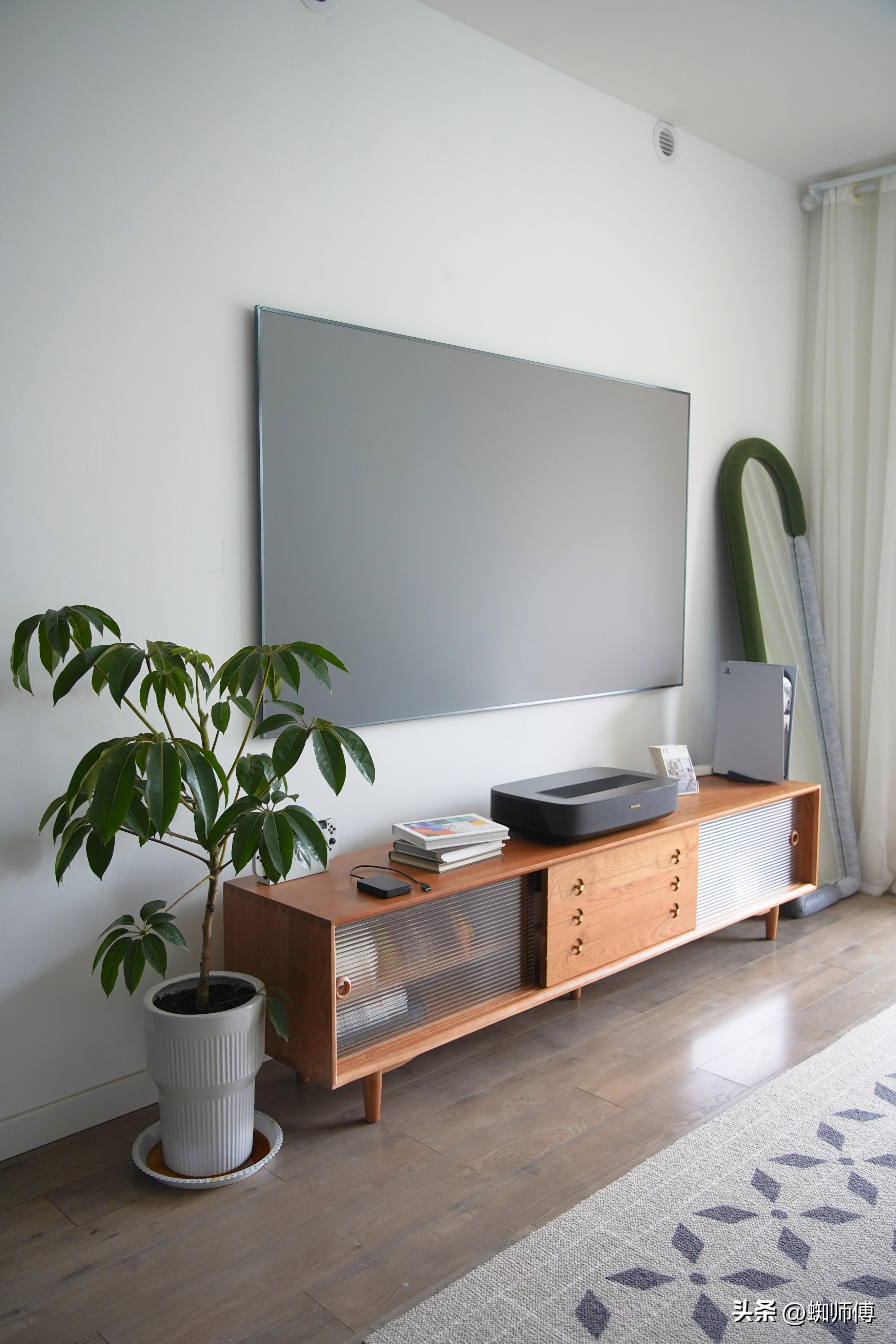 大屏幕护眼电视,海信激光电视80d9h80英寸测评