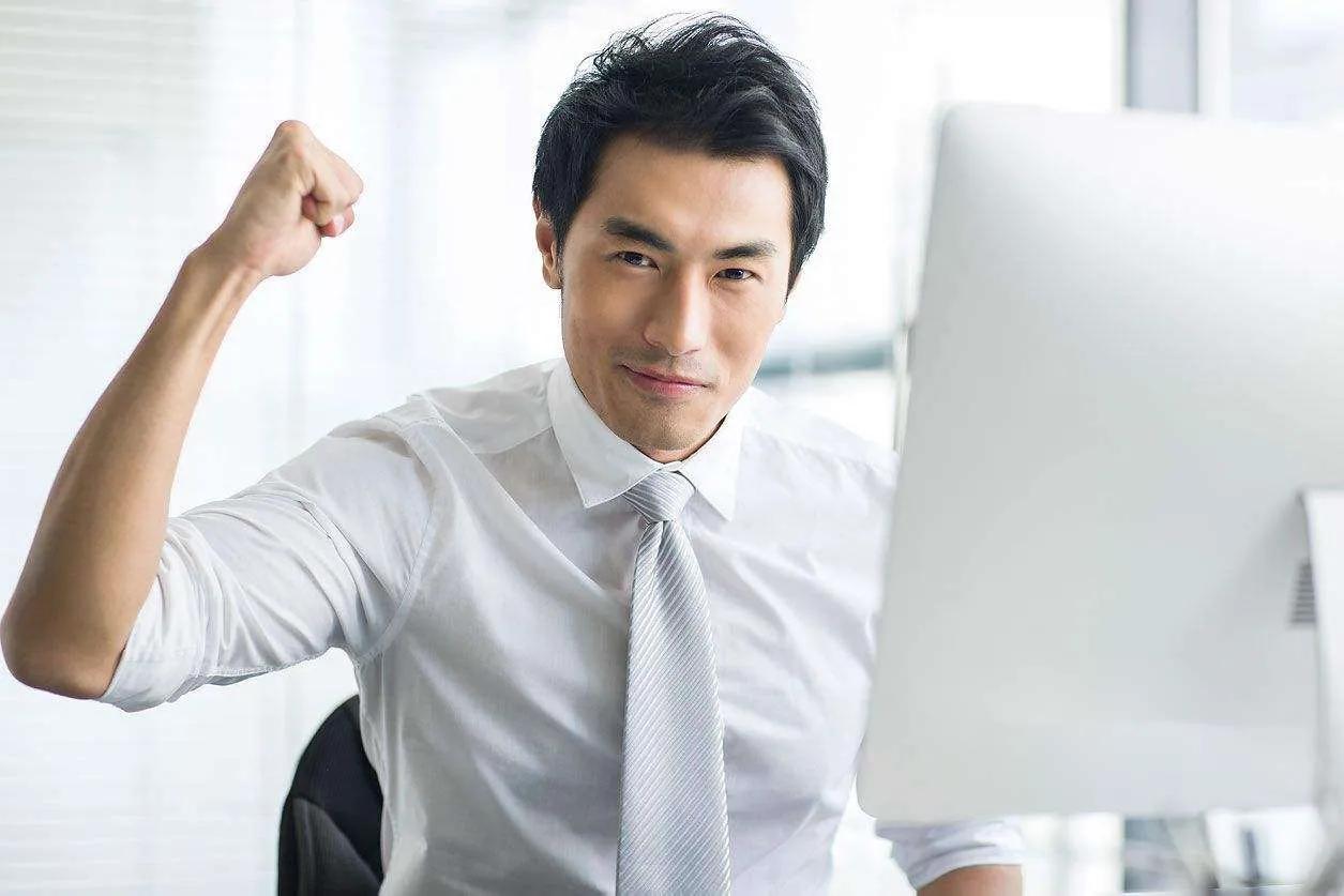 男人四十真的是一支花吗,男人四十一枝花下句是什么