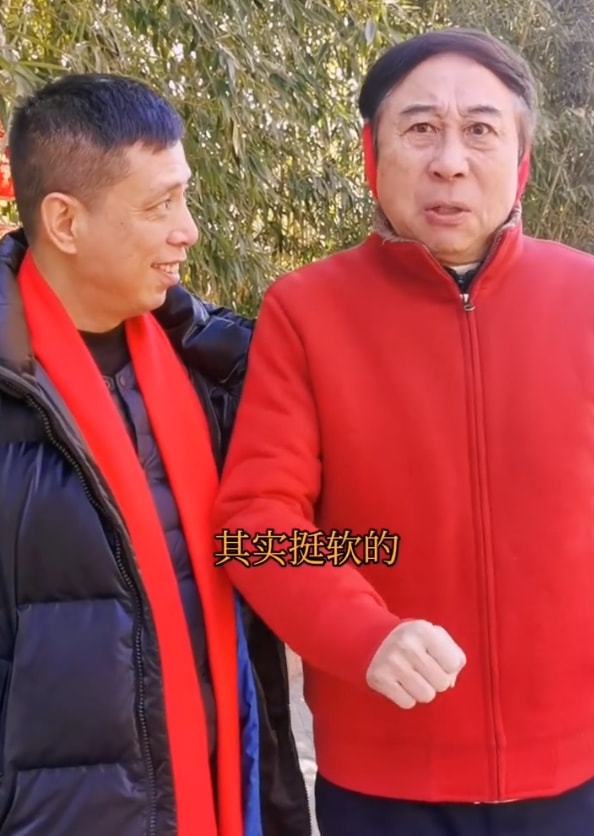 冯巩和巩汉林关于男足的作品,冯巩巩汉林吐槽中国男足