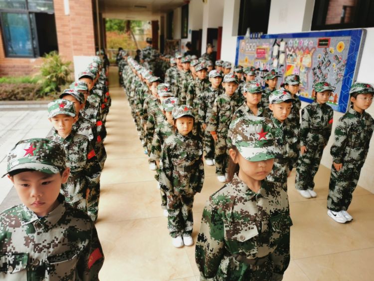 江津区鼎山小学校风和校训,江津鼎山小学位置