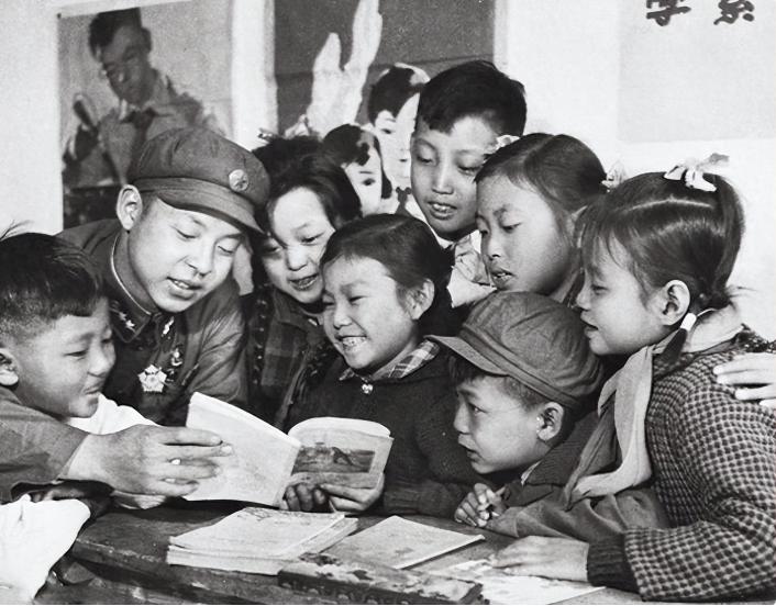 雷锋是全军学习典型，为何没被提拔干部？多年后王良太披露原因