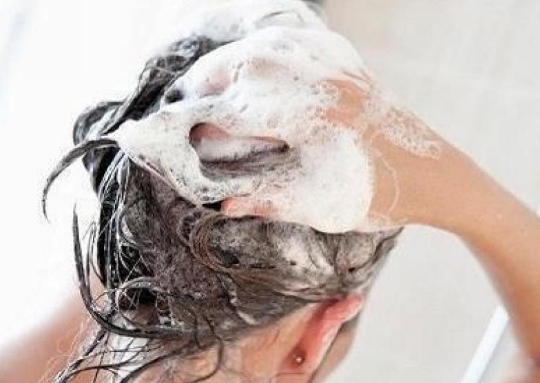 头皮里总是长疙瘩和脓包怎样治疗,头皮总长疙瘩和脓包是怎么回事