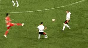 怎么觉得男足踢得不好反而拿的钱多呢？