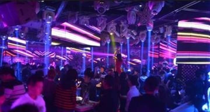 酒吧真实的生活写照,酒吧夜店的生活方式