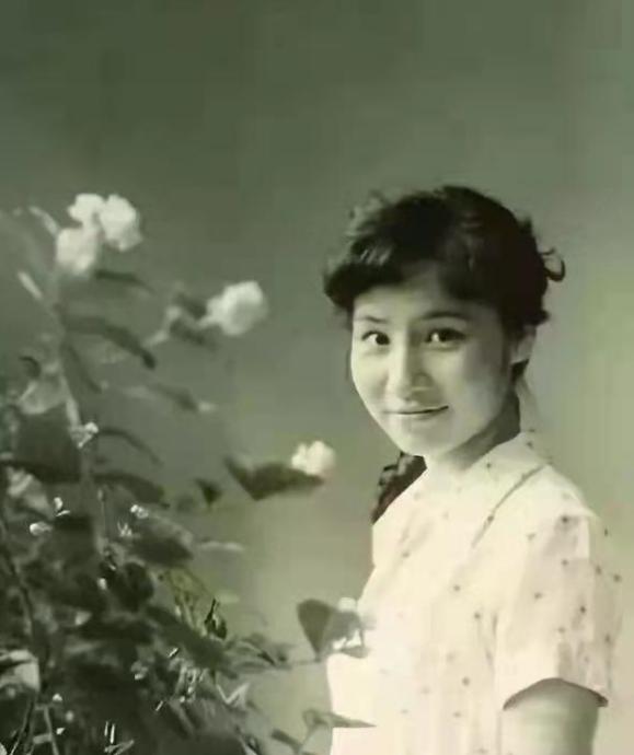 央视主持人徐俐二婚有小孩吗,央视徐俐哪年出生的