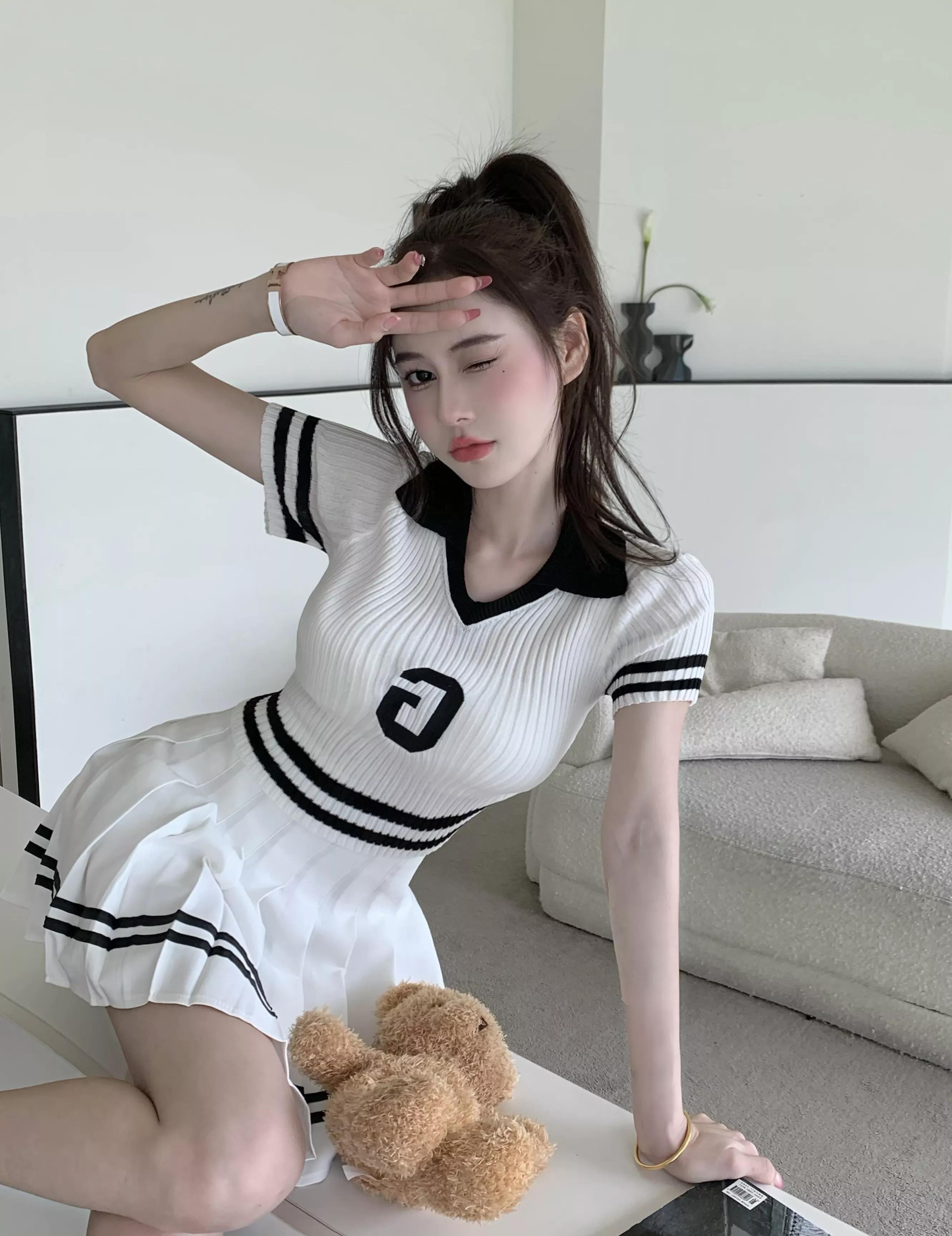 日系足球宝贝套装,白色足球宝贝运动套装女孩