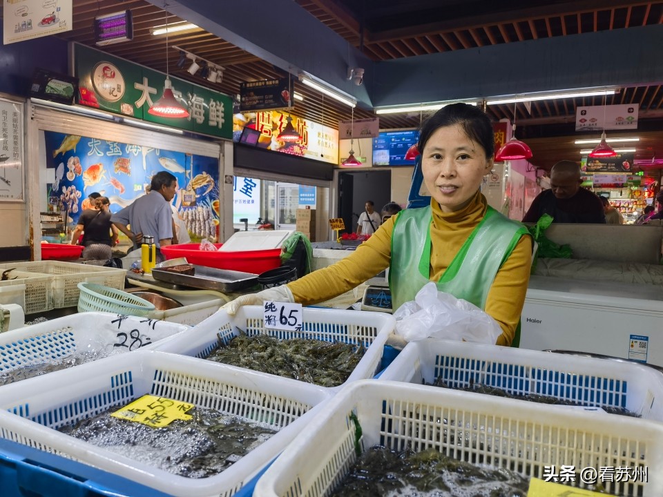 部分中小规格虾上市冲击市场,虾类大量上市
