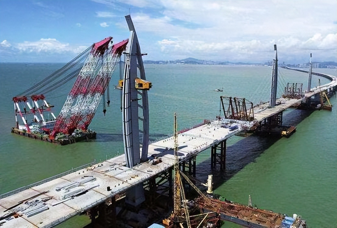 李防长与普京一个握手的距离，多国政要确认访华，布林肯却不在列