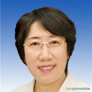 #健康中国行动2030#【吃鸡有风险！六旬老人不慎将4cm鸡骨头卡在喉咙】