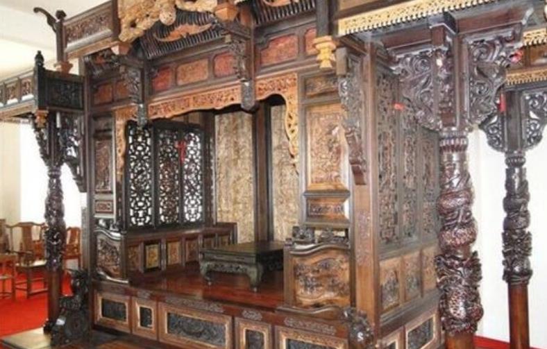 中国最大的龙床,20亿的沉香木龙床图片