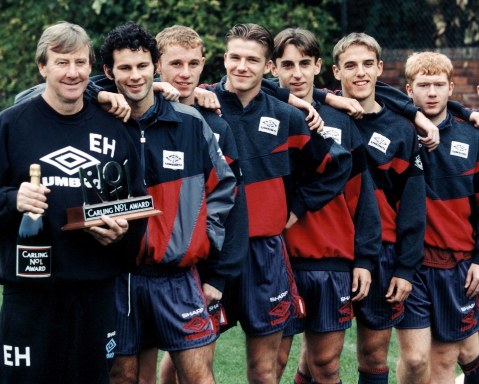 青训冠军曼联，85年持续输出，现在有多少青训球员还在踢？