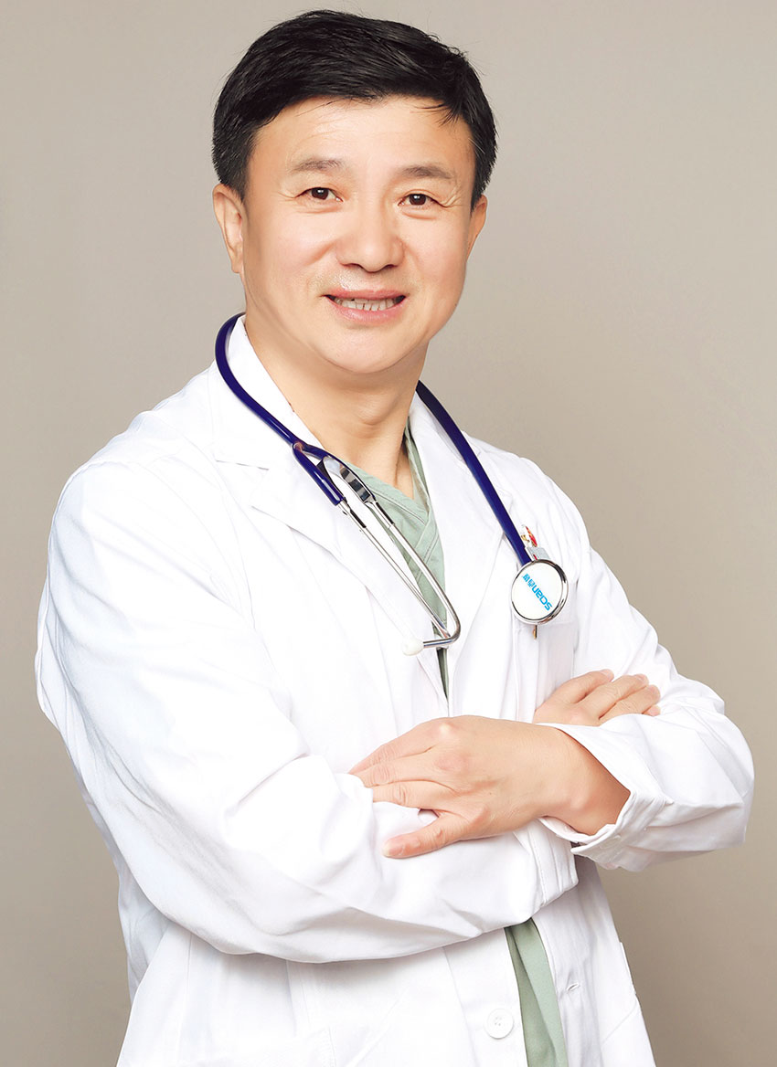 以医者仁心承生命之重,守护唇腭裂患者的自信微笑