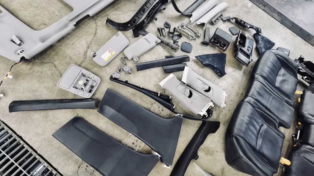 13代半皇冠底盘松散回炉重造,十三代皇冠彻底整备