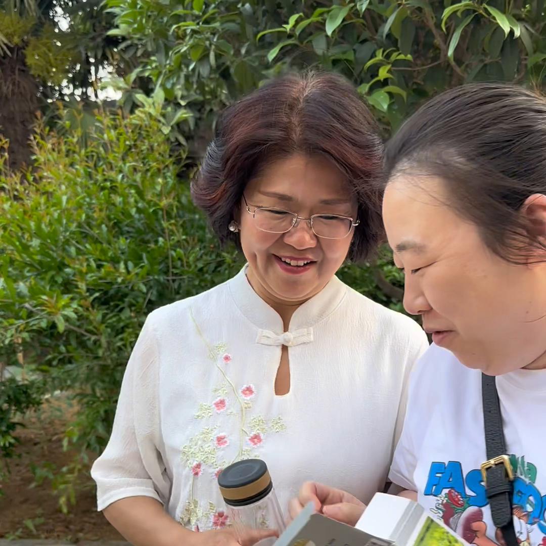 二姨好多年没来，这次回来我们就带她各种吃吃吃……但晚饭...