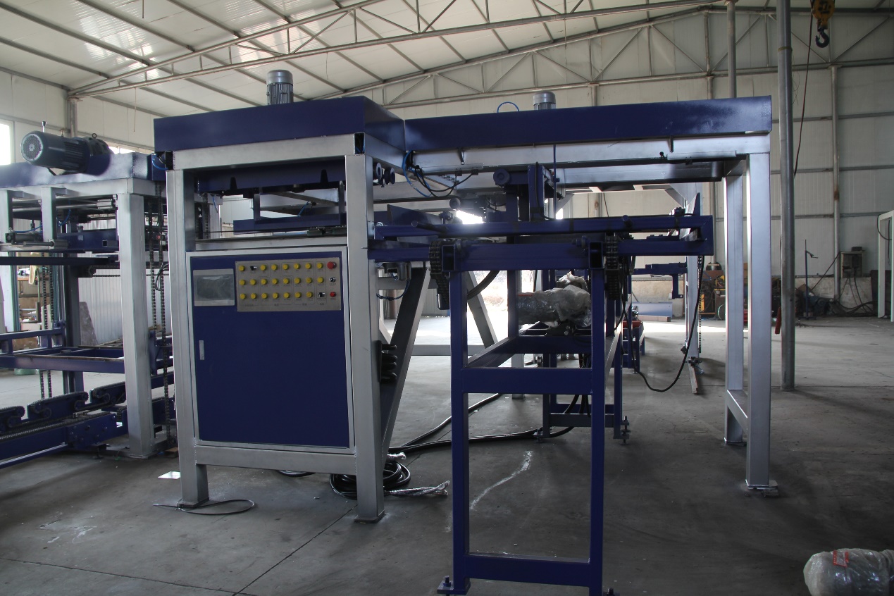 砖厂制成的空心砖能用上板机吗？