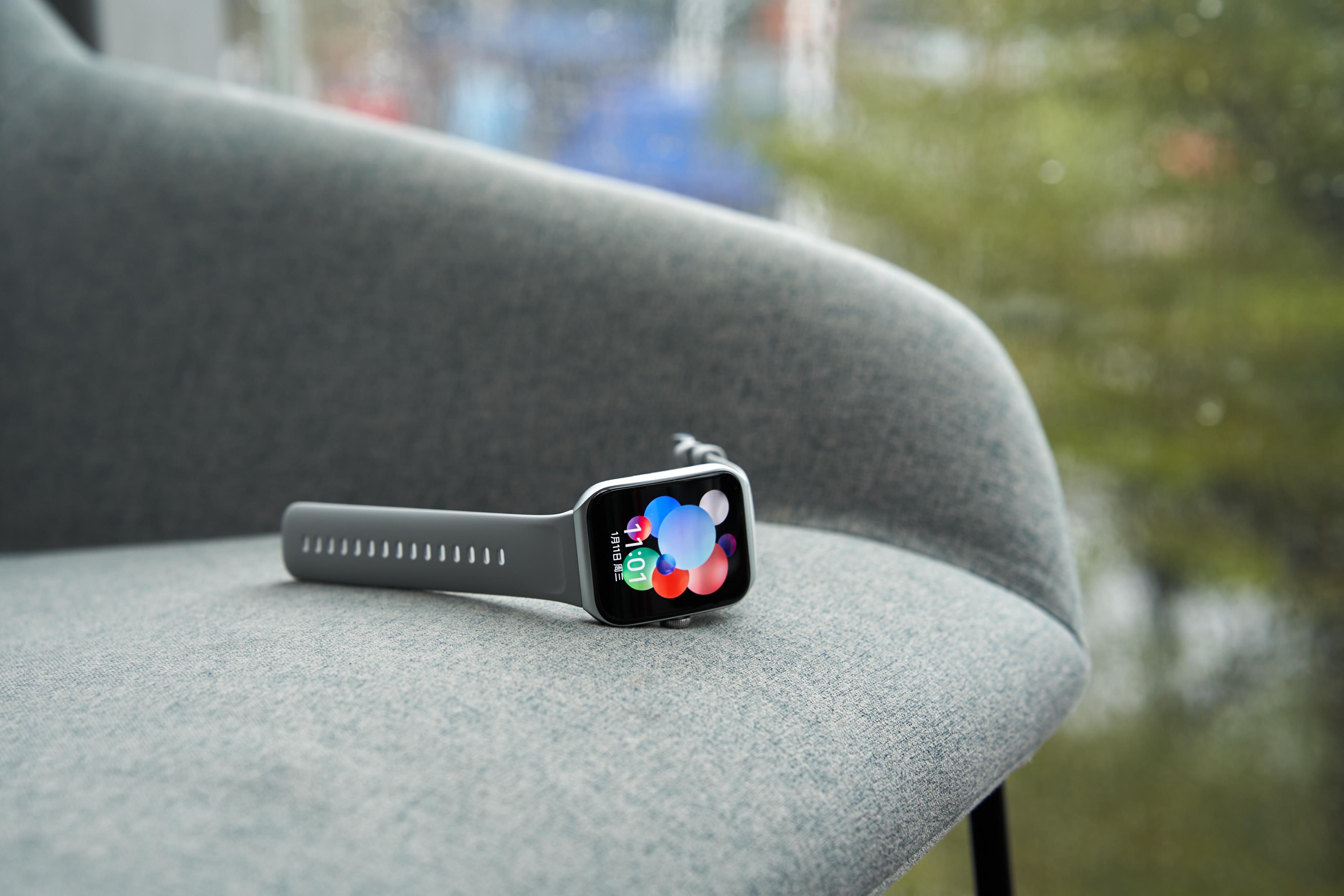 用苹果手机买华为哪一款手表值得,给父亲买哪款华为手表好