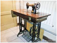 钥匙断在锁孔里没有胶棒,钥匙断了可以用胶棒吗