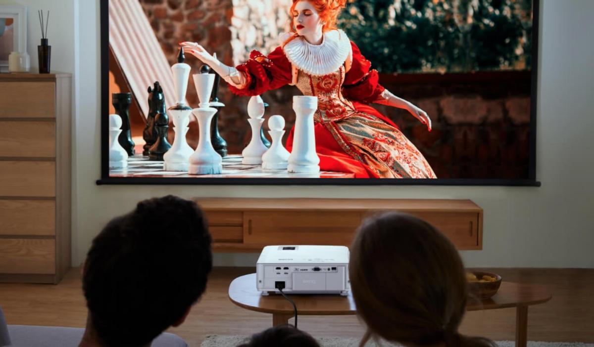 看欧洲杯投影仪哪个品牌好,家用投影世界杯