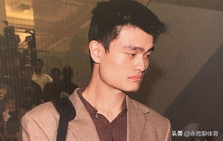 姚明13岁女儿身高近1米9,姚明10岁女儿身高真的有一米七吗