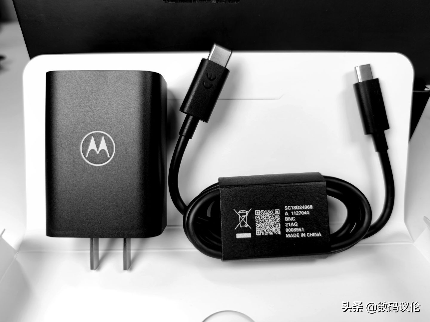 摩托罗拉motoedgex30骁龙8,摩托罗拉motoedgex30优缺点