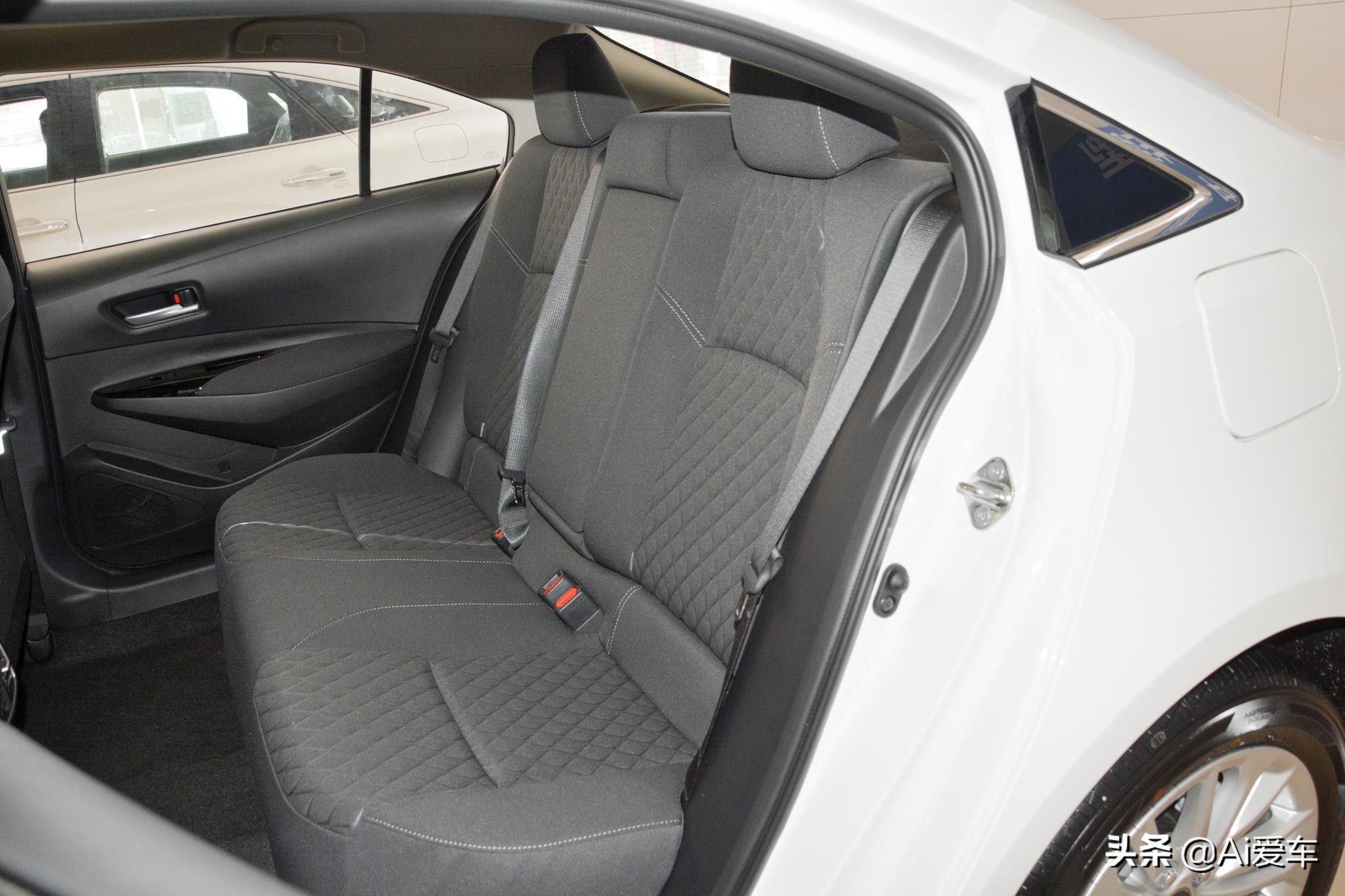 2750mm合资紧凑三厢家轿，配置全价格低油耗5.7L，实拍丰田亚洲狮