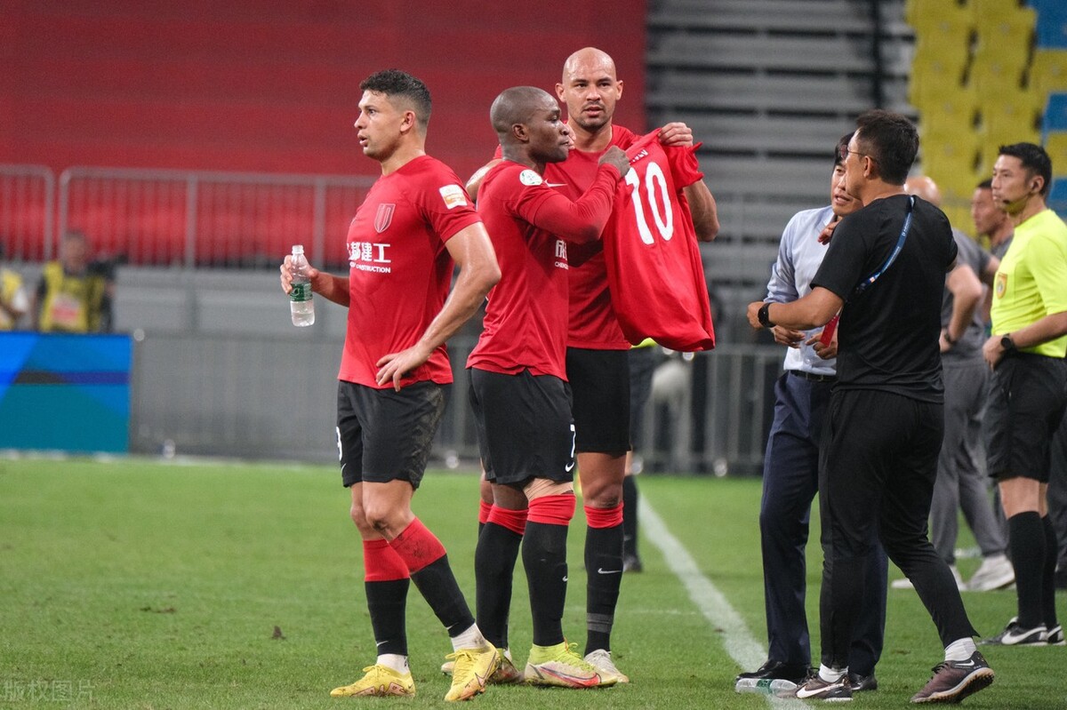 中超0-3黑马,0-2中超领头羊被淘汰出局