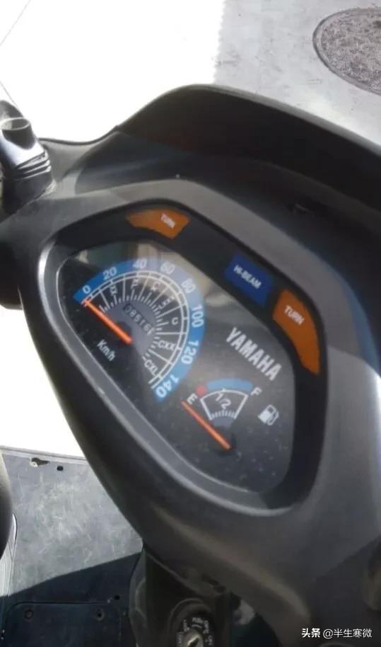 雅马哈凌鹰125多少公里才会烧机油,雅马哈凌鹰125踏板油耗高怎么办