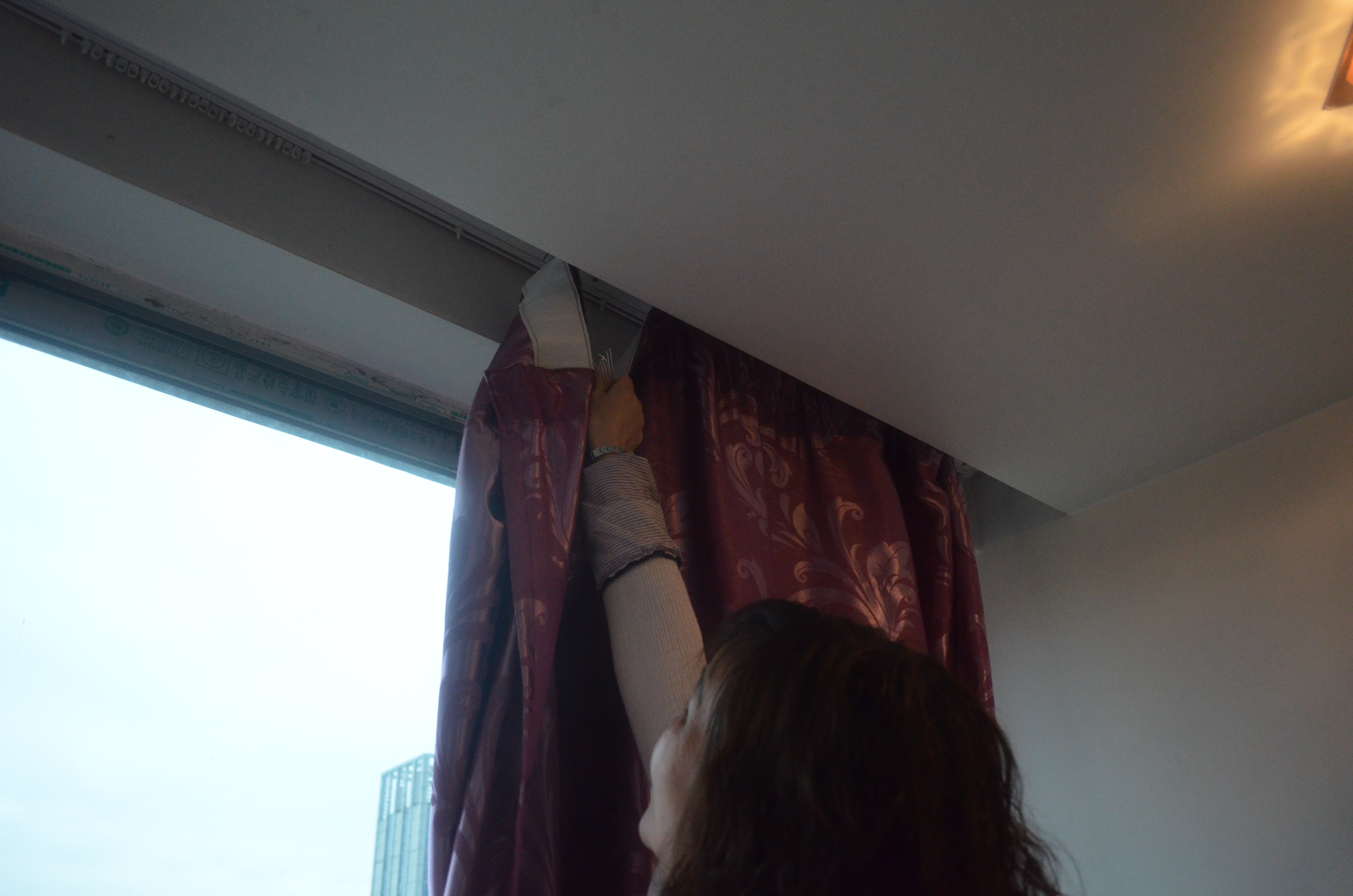 家政公司清洗窗帘教程视频,家里的大窗帘怎么洗