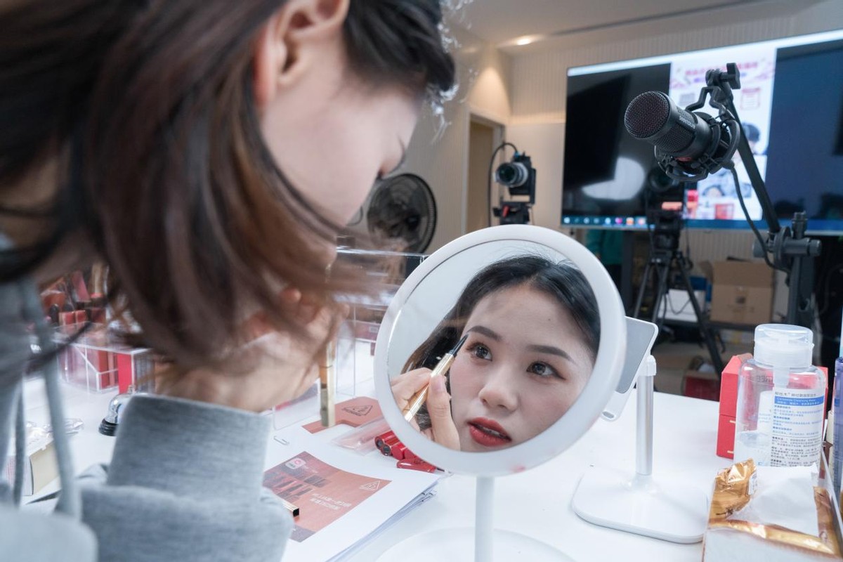 唯品会天猫京东拼多多哪个好,京东和唯品会和天猫哪个更靠谱