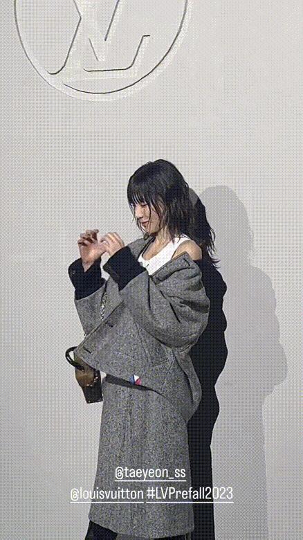 lv香港大秀龚俊衣服,看lv大秀