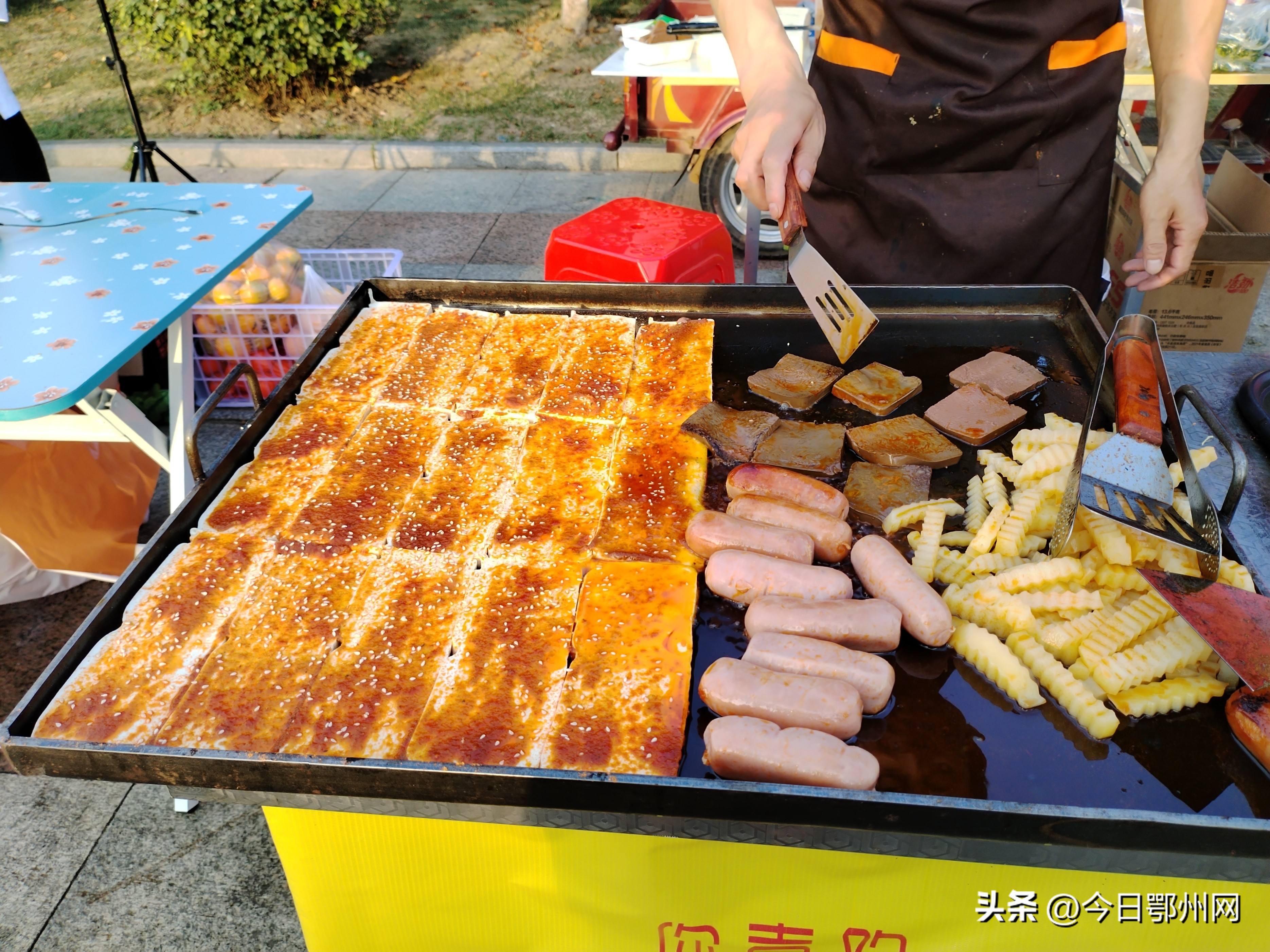 夜市地摊生意,鄂州市凤凰夜市