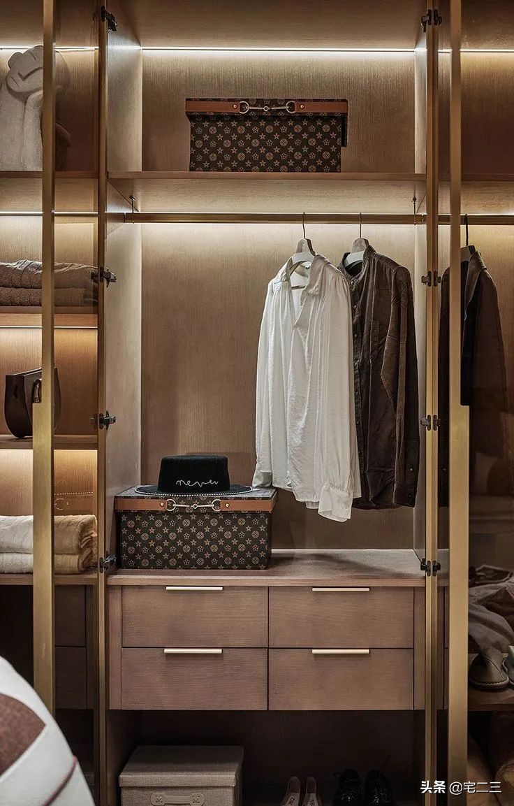 “感”官研究员｜卧室收纳做好这六点，避免换季衣物“大迁徙”