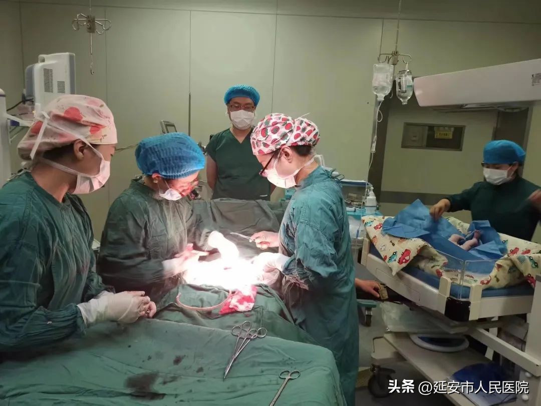 国庆我在岗守护平安和祥和,国庆我在岗祝福祖国