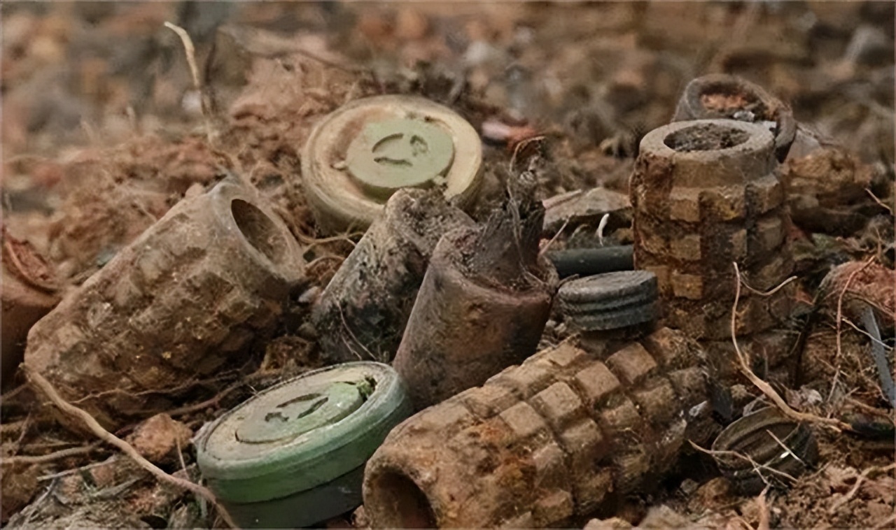 排雷英雄杜富国表彰视频,排雷英雄杜富国重返老部队做什么