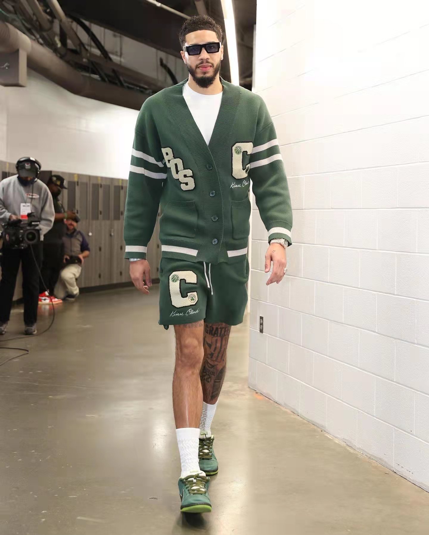 aj36low球鞋配置,aj36low比正常球鞋大