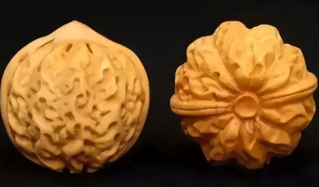 文玩圈里的怪现象,有真的可人家偏偏要买假的