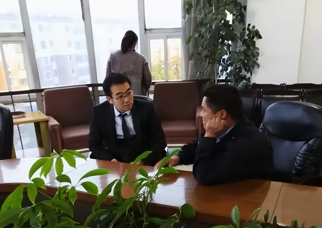 为父奔丧被辞案公司已支付赔偿金,为父奔丧被辞退当事人收到赔偿金