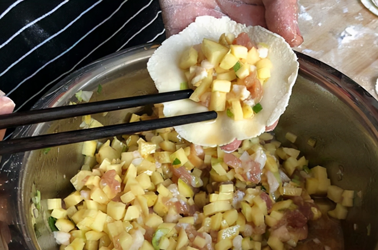 冬至素馅饺子怎么调馅好吃,立冬将至分享六种好吃的饺子馅