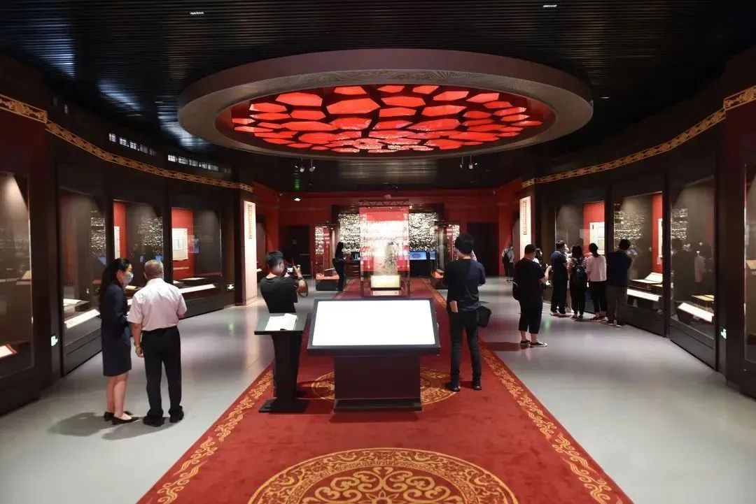 道中华篇目,道中华朗诵背景