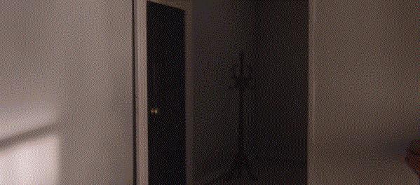 凭实力打败汤唯成为戛纳新影后，却因一段私密视频，被全国上刑