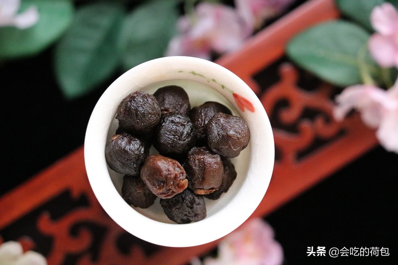 女人过了40岁要吃什么保健品,女人过了40岁要吃什么不容易老